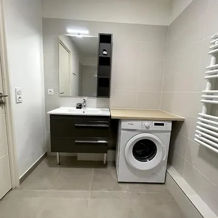Goodguest - New Building 4pax Apartament *